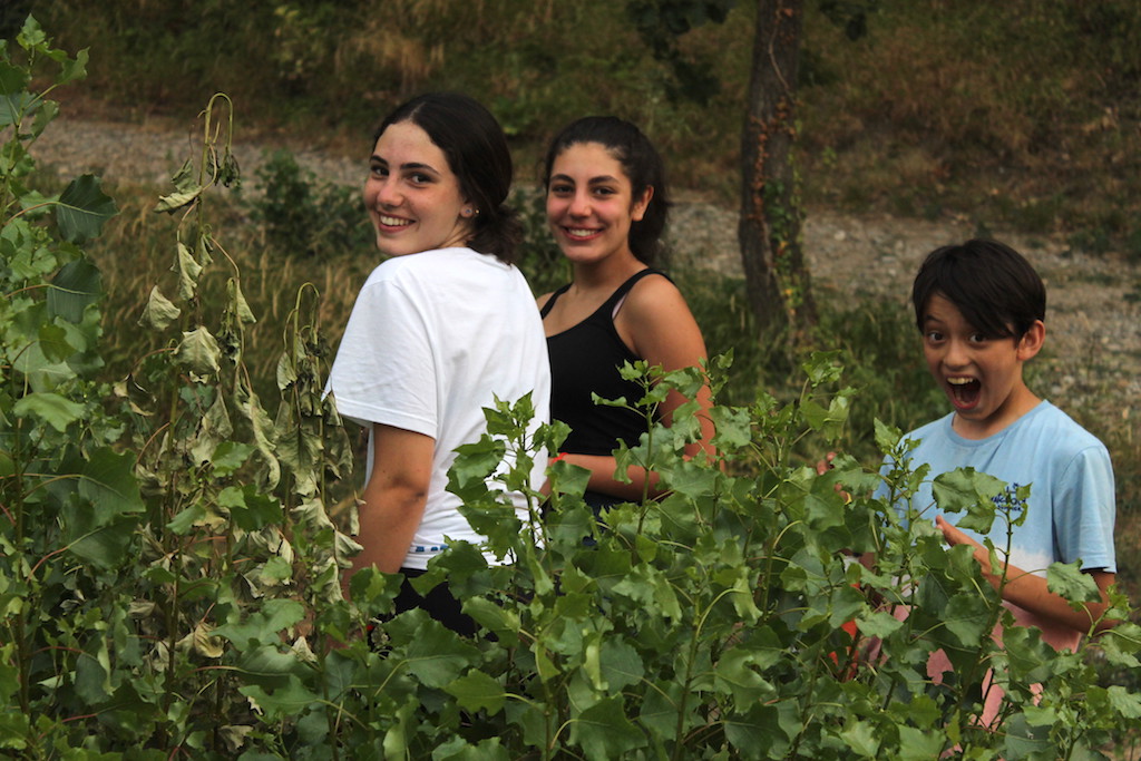 Village Camps International Summer Camp Ardèche, France 2019-07-26 https://www.villagecamps.com/journals_admin/images/2231-0210-CanCamando9 copy.jpg